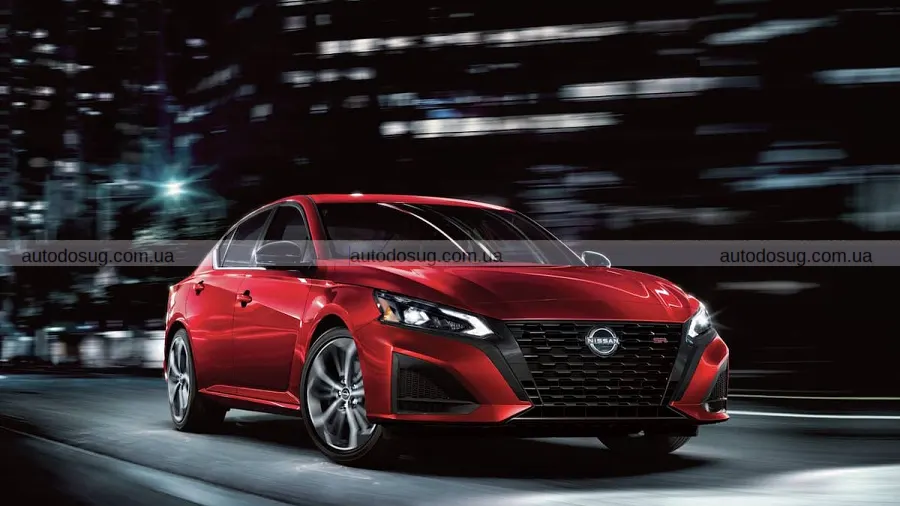 Nissan продовжив життя Altima і підняв ціну