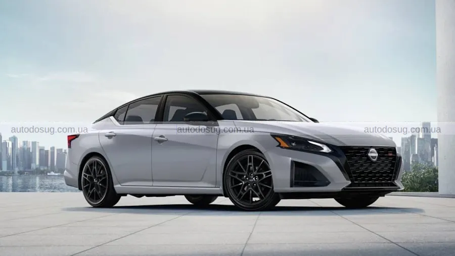 Nissan продовжив життя Altima і підняв ціну