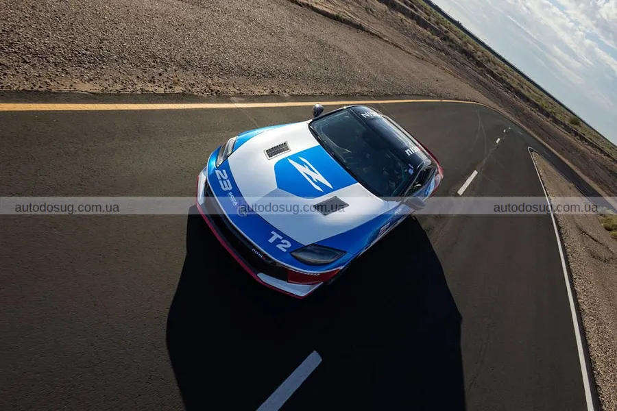 Nissan Z отримав трековий характер у проєкті NAT2