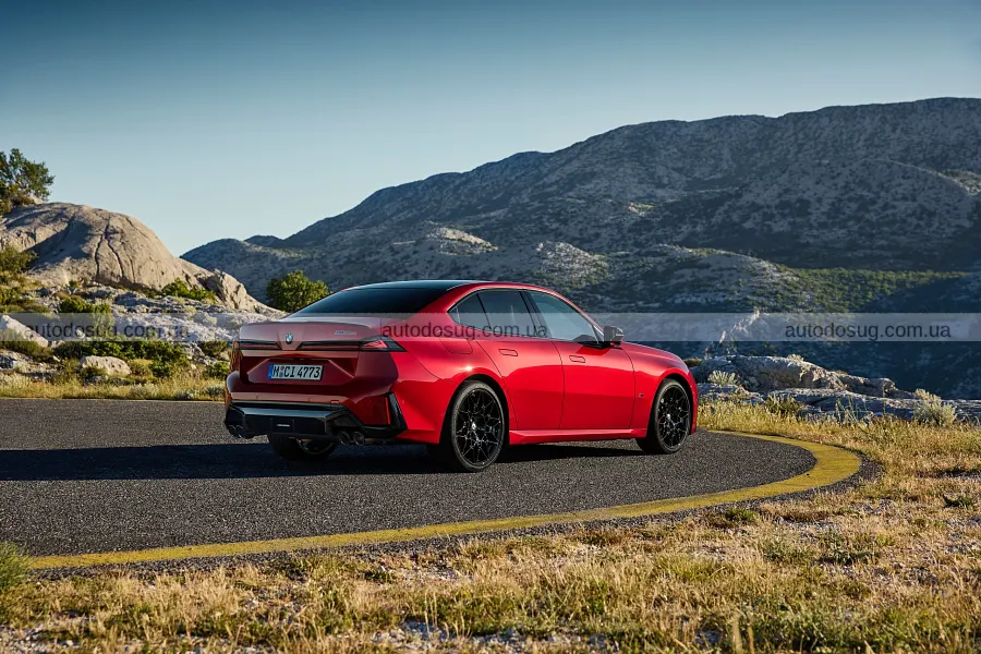 Нова BMW 3 Series отримала 437 сил і стиль i3