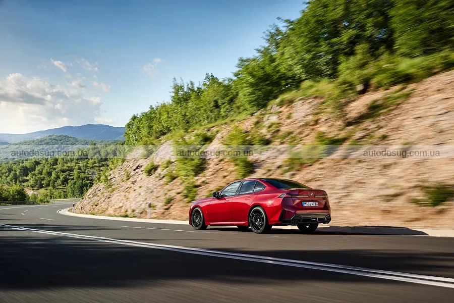 Нова BMW 3 Series отримала 437 сил і стиль i3