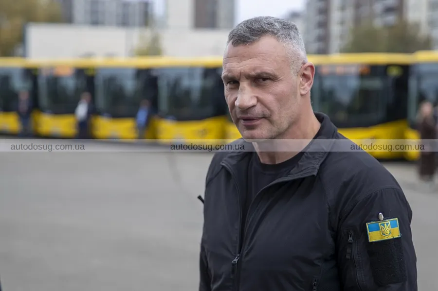 Нові автобуси вже вийшли на маршрути Києва