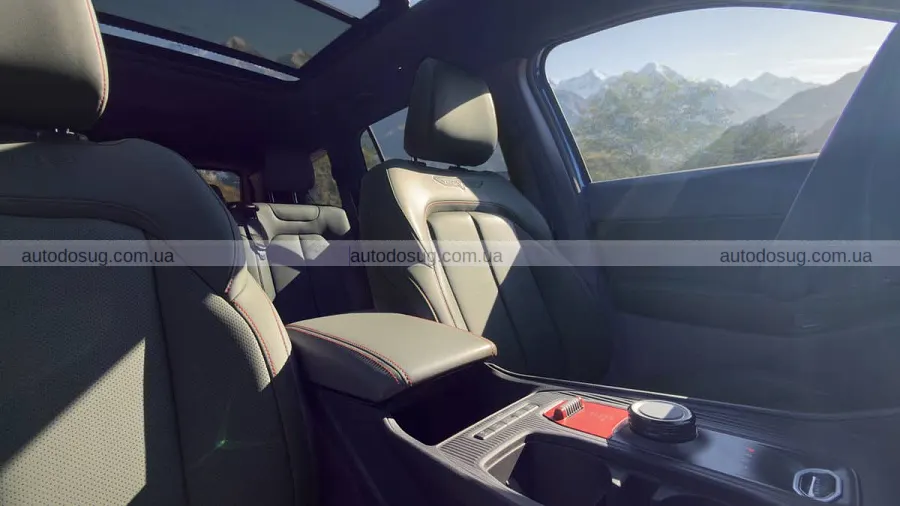 Новий Jeep Cherokee робить ставку на гібрид