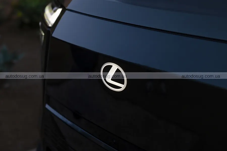 Новий Lexus TZ розкрив ціни і запас ходу
