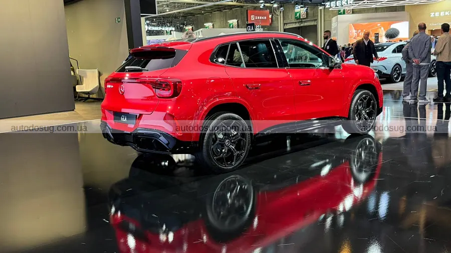 Новий Mercedes GLA додав стилю і запасу ходу