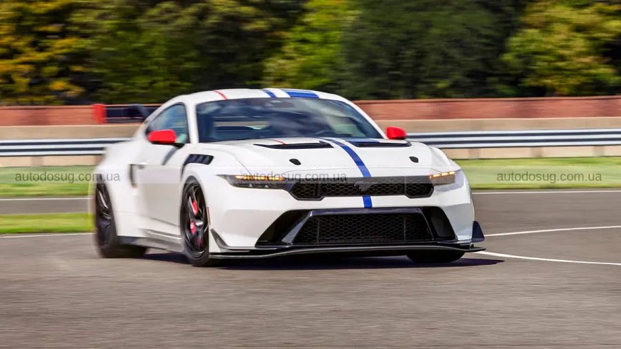 Новий Mustang Dark Horse SC випередив GT500