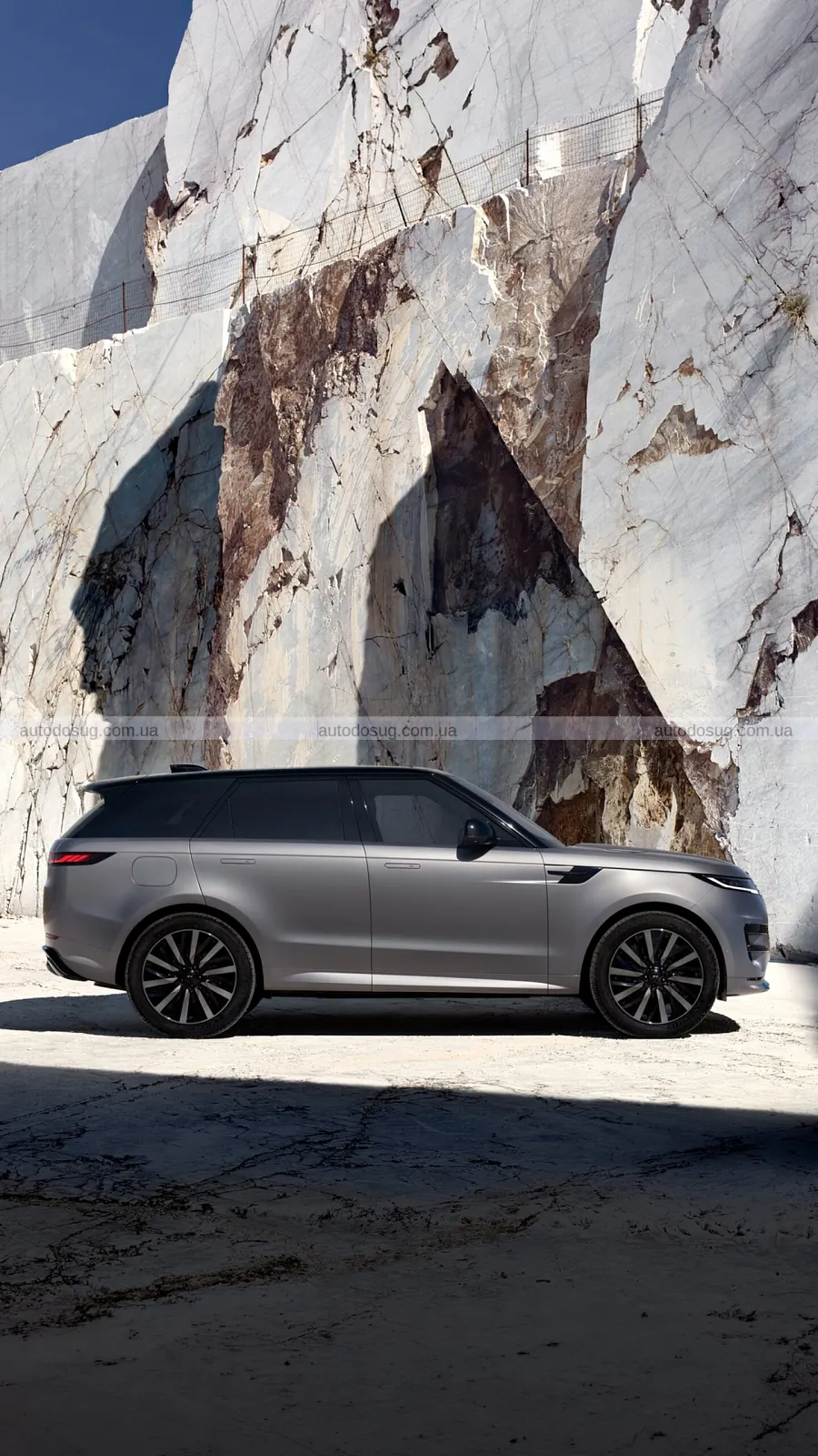 Новий Range Rover Sport зберіг знайомий вигляд