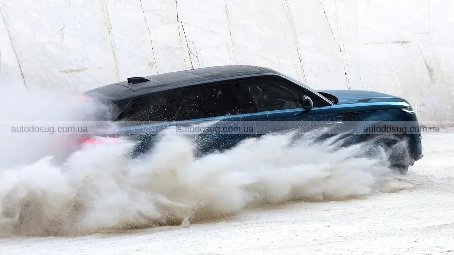Новий Range Rover Sport зберіг знайомий вигляд