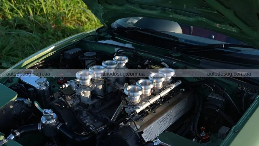 Стара Mazda MX-5 отримала серце від Ferrari