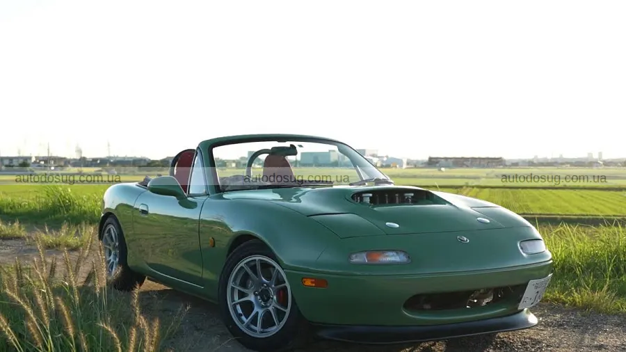 Стара Mazda MX-5 отримала серце від Ferrari