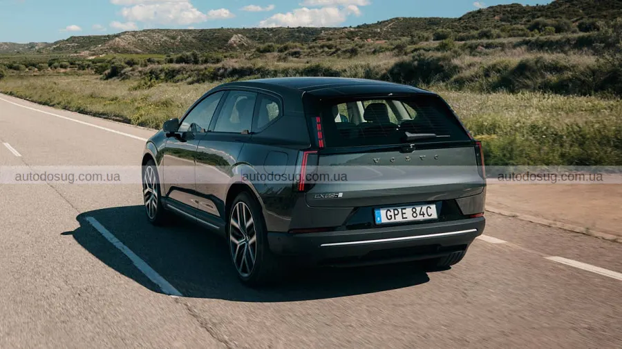 Volvo затримує EX60 у США через повільний старт
